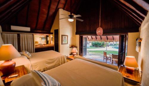 Deluxe Queen Room with Two Queen Beds