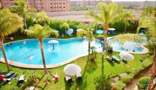 Two-Bedroom Deluxe Apartment with Balcony