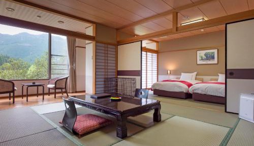 Japanese Modern Twin Room with 10 Tatami