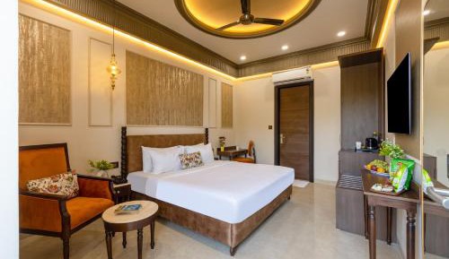 King Suite with Balcony