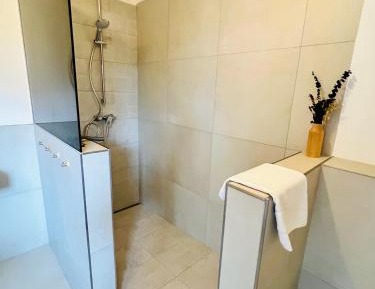 Two-Bedroom Apartment with direct Garden Access