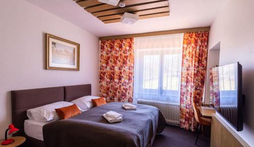 Family Two-Bedroom Apartment with View