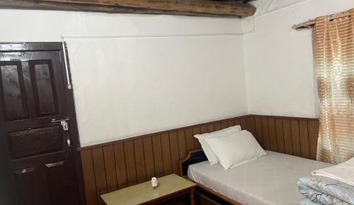Economy Twin Room