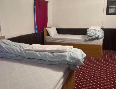 Economy Triple Room
