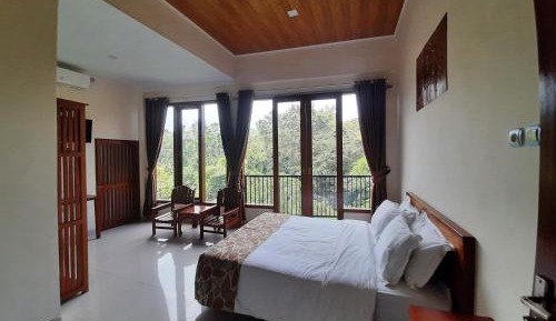 Queen Room with Balcony