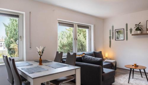 Superior One-Bedroom Apartment