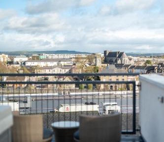 Junior Suite with Balcony