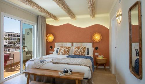 Double or Twin Room with Terrace