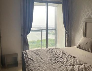 Studio Apartment with Queen Bed