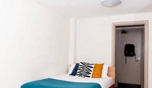Single Room with Shared Bathroom