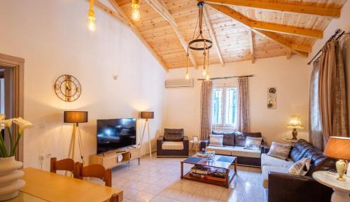 Three-Bedroom Vacation Home 