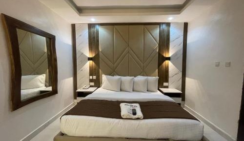 Superior King Room