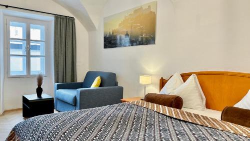 Standard Double Room with Street View