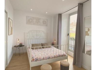 Standard Double Room with Shared Bathroom