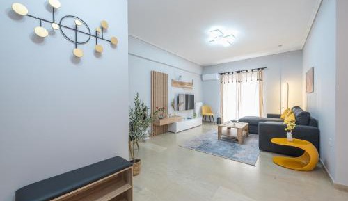 Two-Bedroom Deluxe Apartment with Balcony