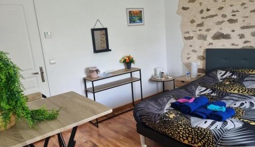 Double Room with Shared Bathroom