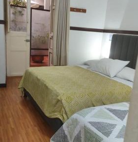 Triple Room with Private Bathroom