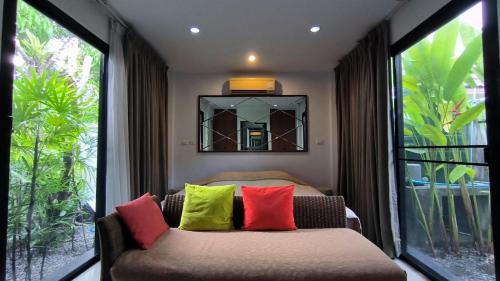 King Room with Garden View