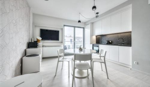 One-Bedroom Apartment with Balcony