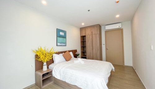 Three-Bedroom Superior Apartment