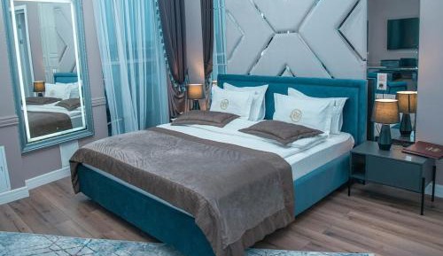 Suite with River View