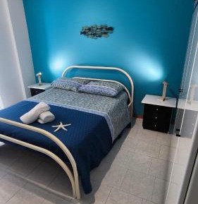 One-Bedroom Apartment with Sea View and Balcony