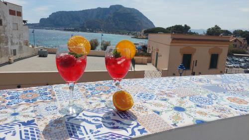 Deluxe Double Room with Balcony and Sea View