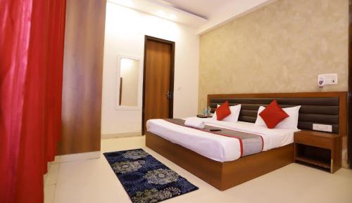 Queen Room