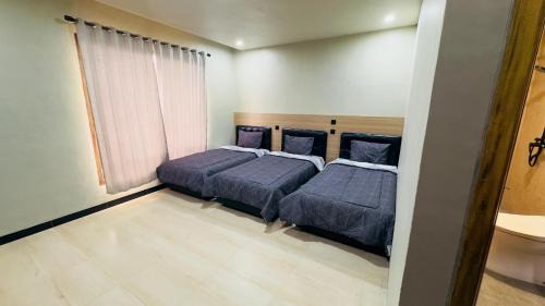 Triple Room with Terrace