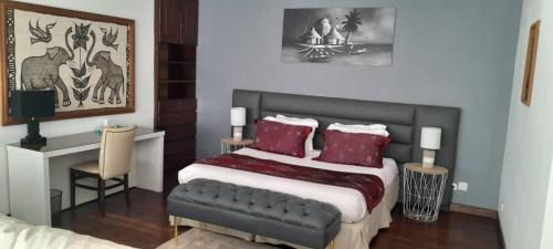 Senior Suite