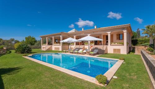 Five-Bedroom Villa