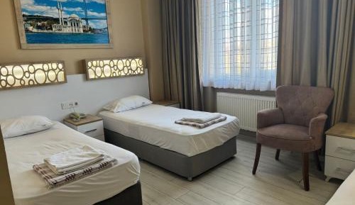 Triple Room with City View