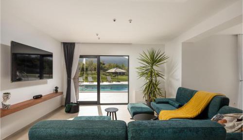 Four-Bedroom Holiday Home