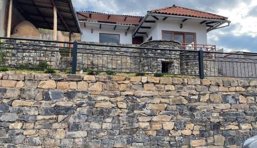 Three-Bedroom Holiday Home 