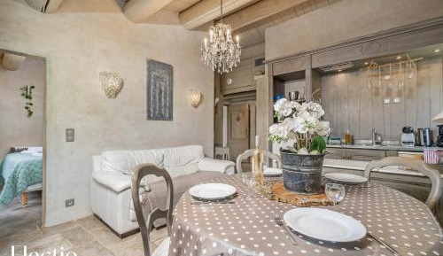 Two-Bedroom Deluxe Apartment with Balcony