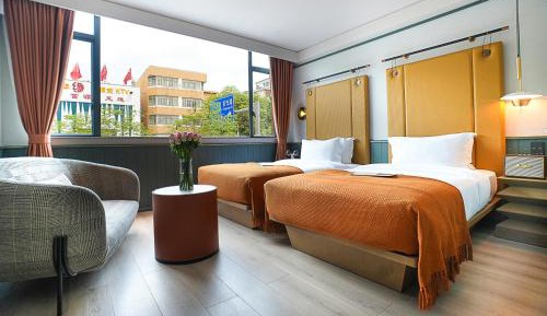 Large Twin Room