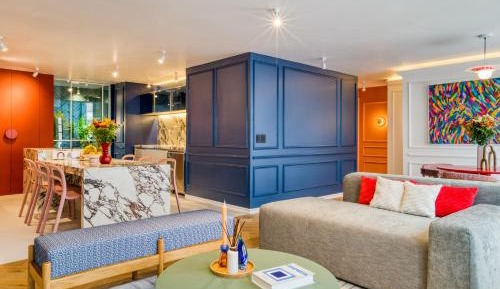 Three-Bedroom Deluxe Apartment
