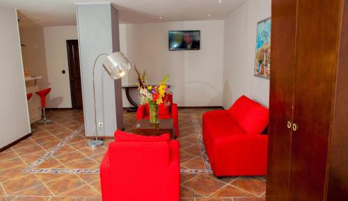 Senior Suite with Club Lounge Access