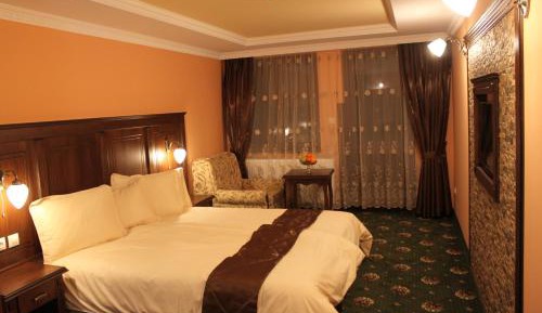 Large Double Room