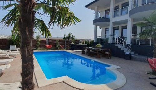 Villa with Sea View
