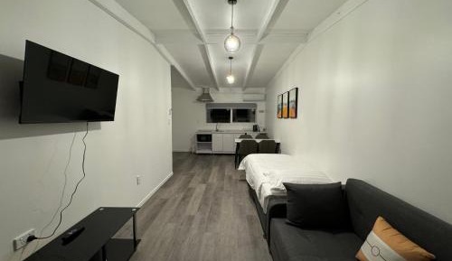 One-Bedroom Suite