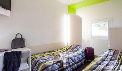 Standard Twin Room with Shared Bathroom