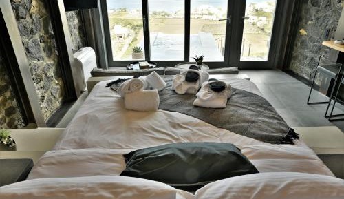 Suite with Terrace with private plunge pool