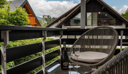 Superior Apartment with Balcony