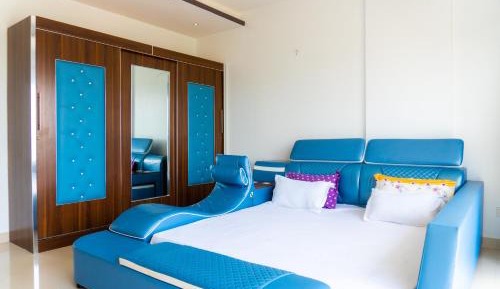 King Room with Balcony