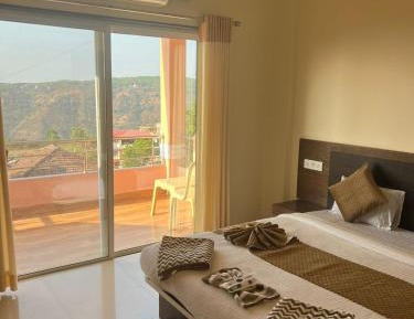 Super Deluxe Room with Balcony