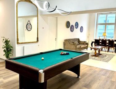 Three-Bedroom Deluxe Apartment