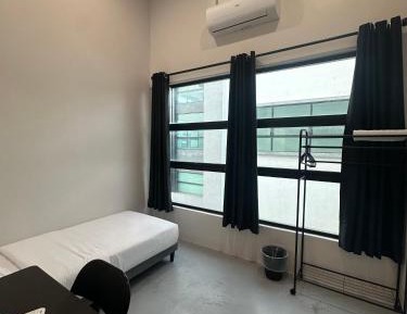 Queen Room with Shared Bathroom