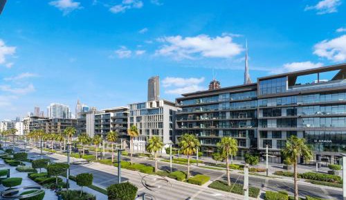 Three-Bedroom Deluxe Apartment