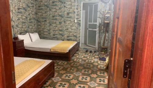 Quadruple Room with Private Bathroom